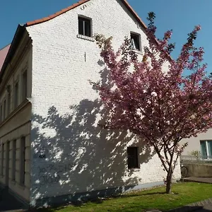 404-hostel , Kolonia Niemcy