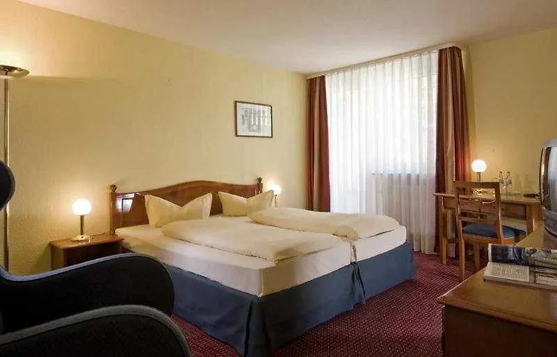 Invite Hotel An Der Kaiserburg Nuremberg 3*,